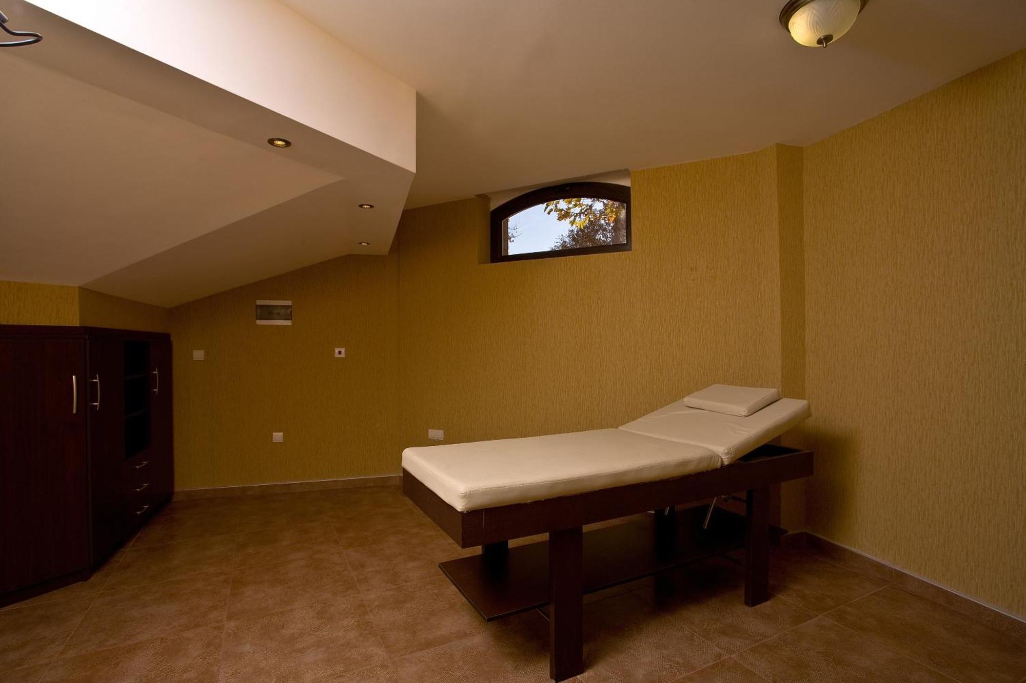 Hotel Chinar Hisarja Exterior foto